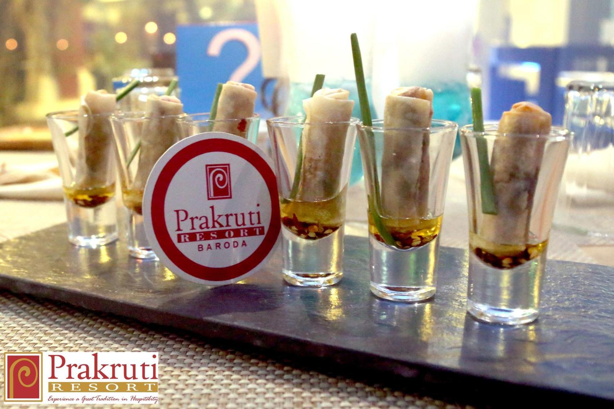 Prakruti Resort Vadodara Buitenkant foto