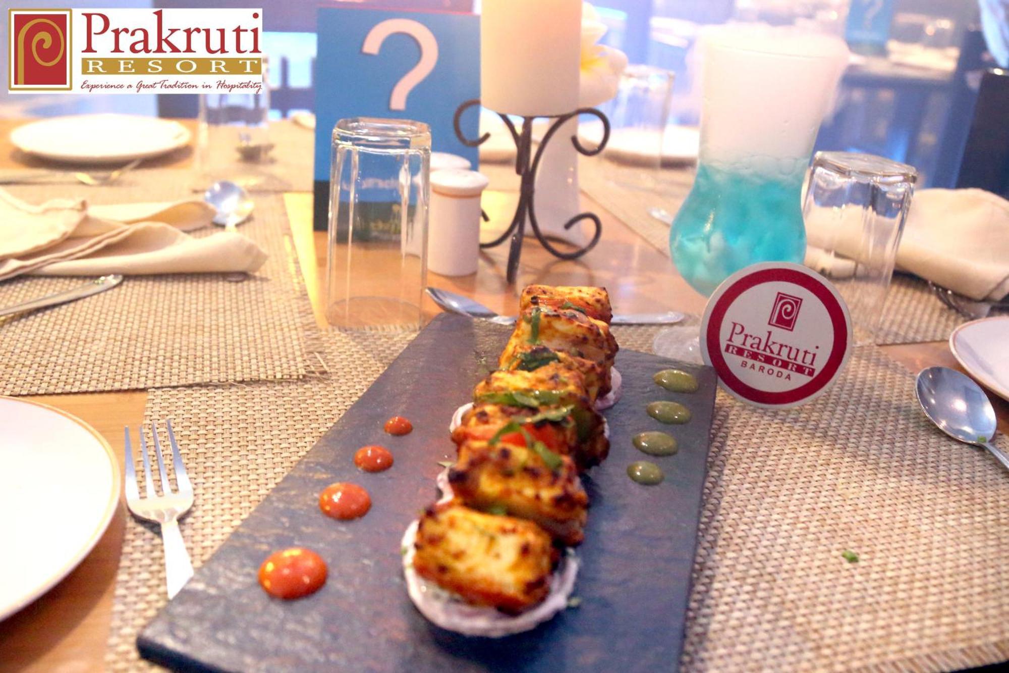 Prakruti Resort Vadodara Buitenkant foto