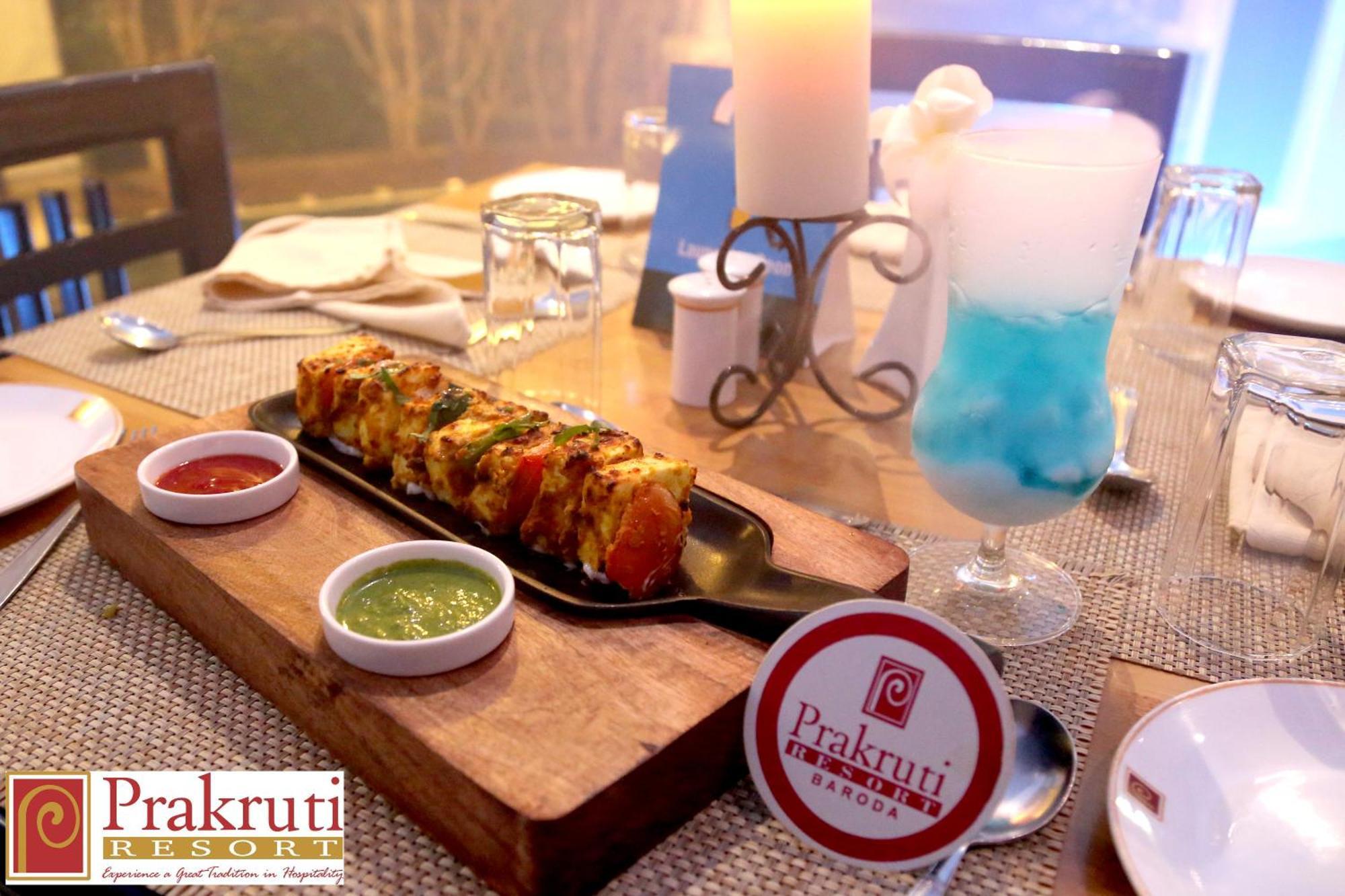 Prakruti Resort Vadodara Buitenkant foto