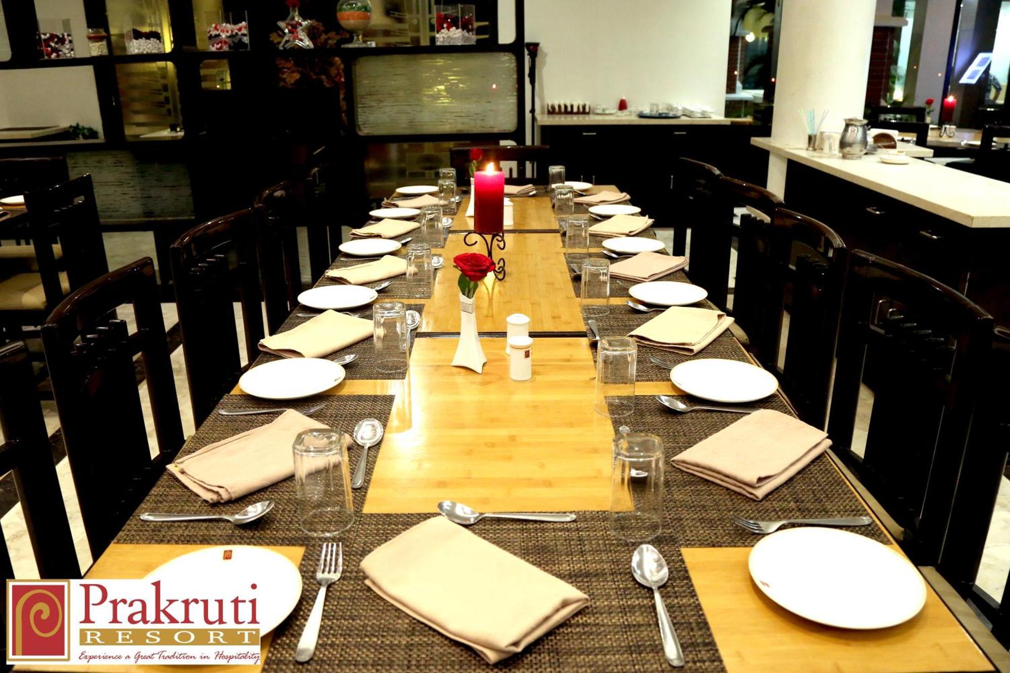 Prakruti Resort Vadodara Buitenkant foto