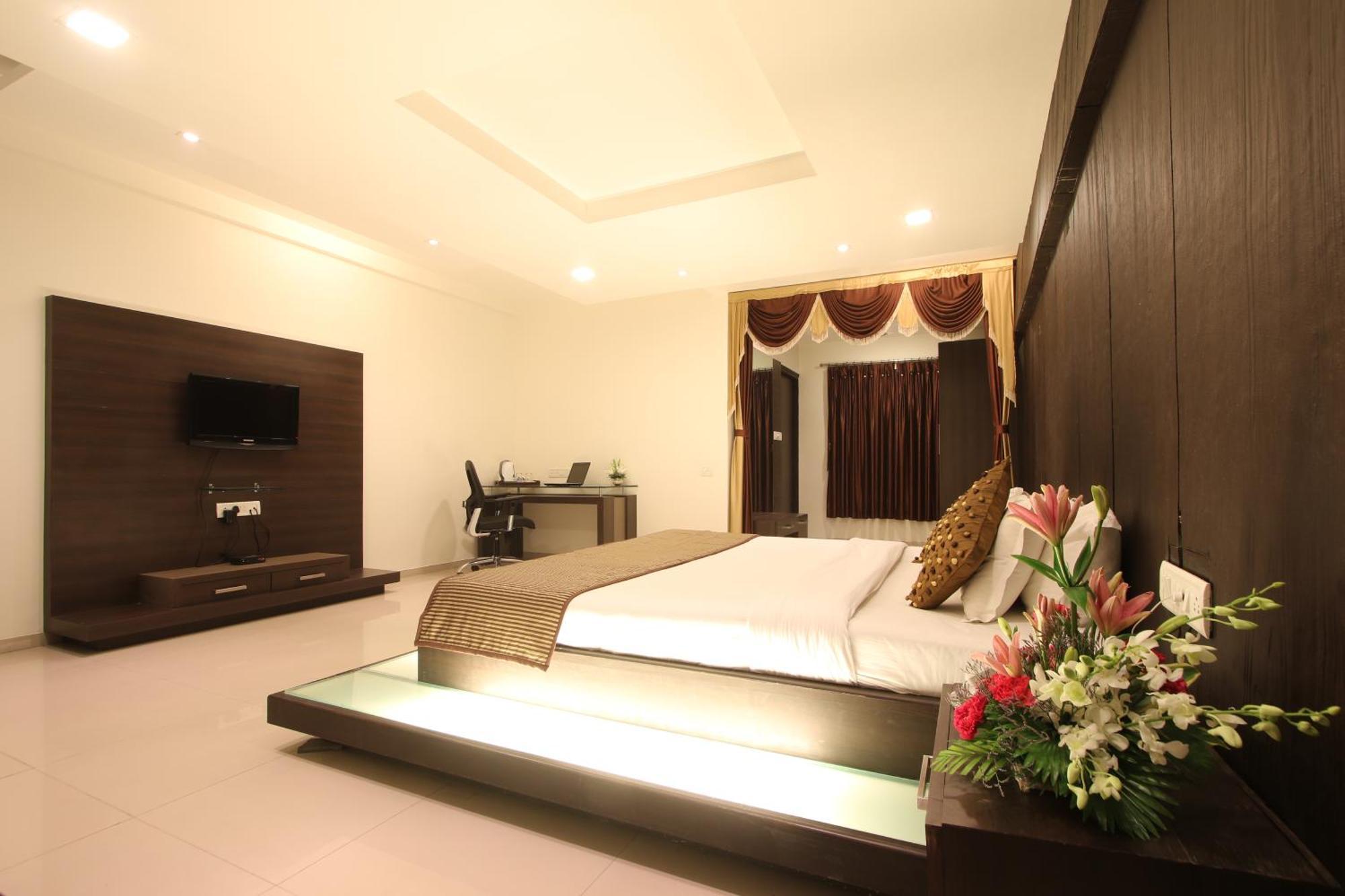 Prakruti Resort Vadodara Buitenkant foto